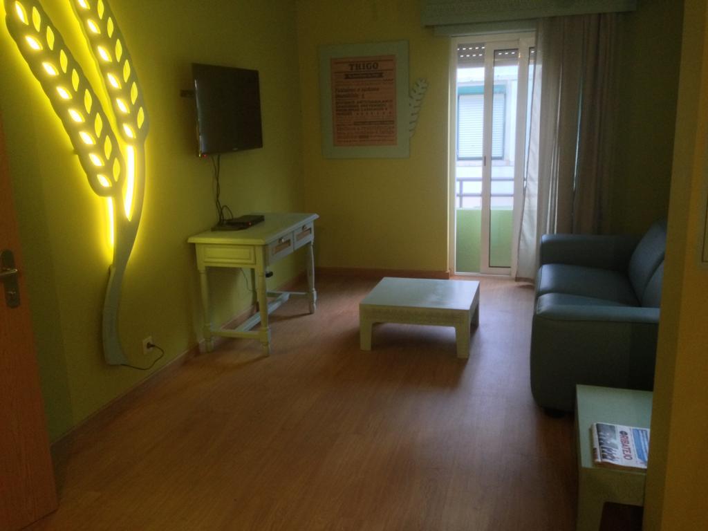 Hotel Vitoria 圣塔伦 外观 照片